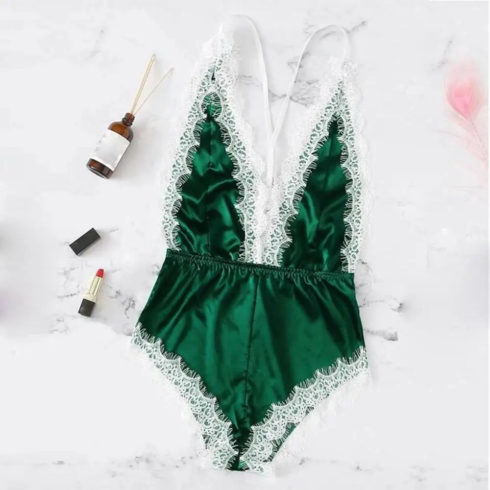 Новое нижнее белье с открытой спиной и контрастной кружевной отделкой ресницами