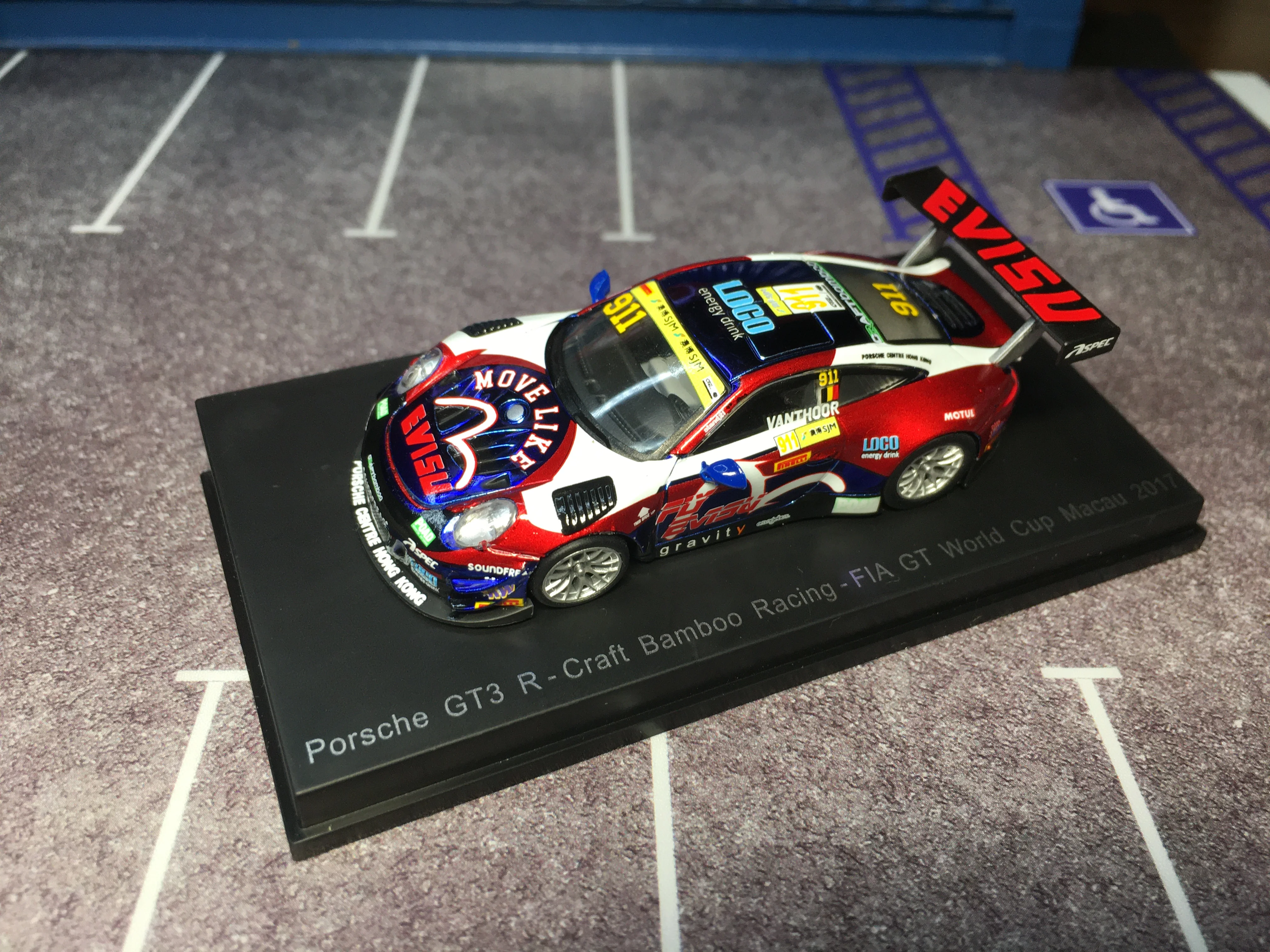 

Spark 1/64 911 GT3 R DieCast Model Car Collection Limited