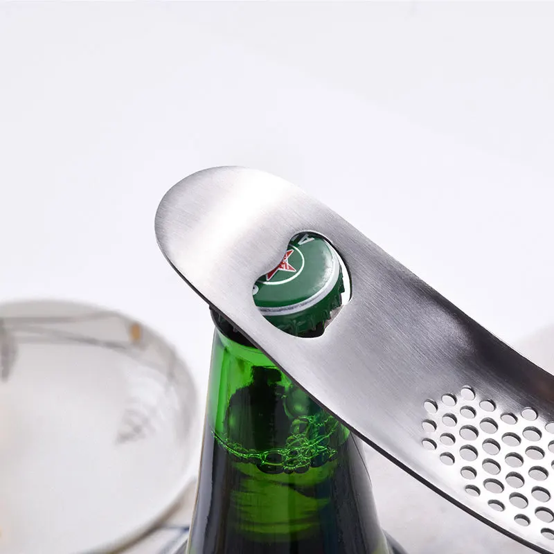 Изогнутый ручной измельчитель чеснока из нержавеющей стали многофункциональный