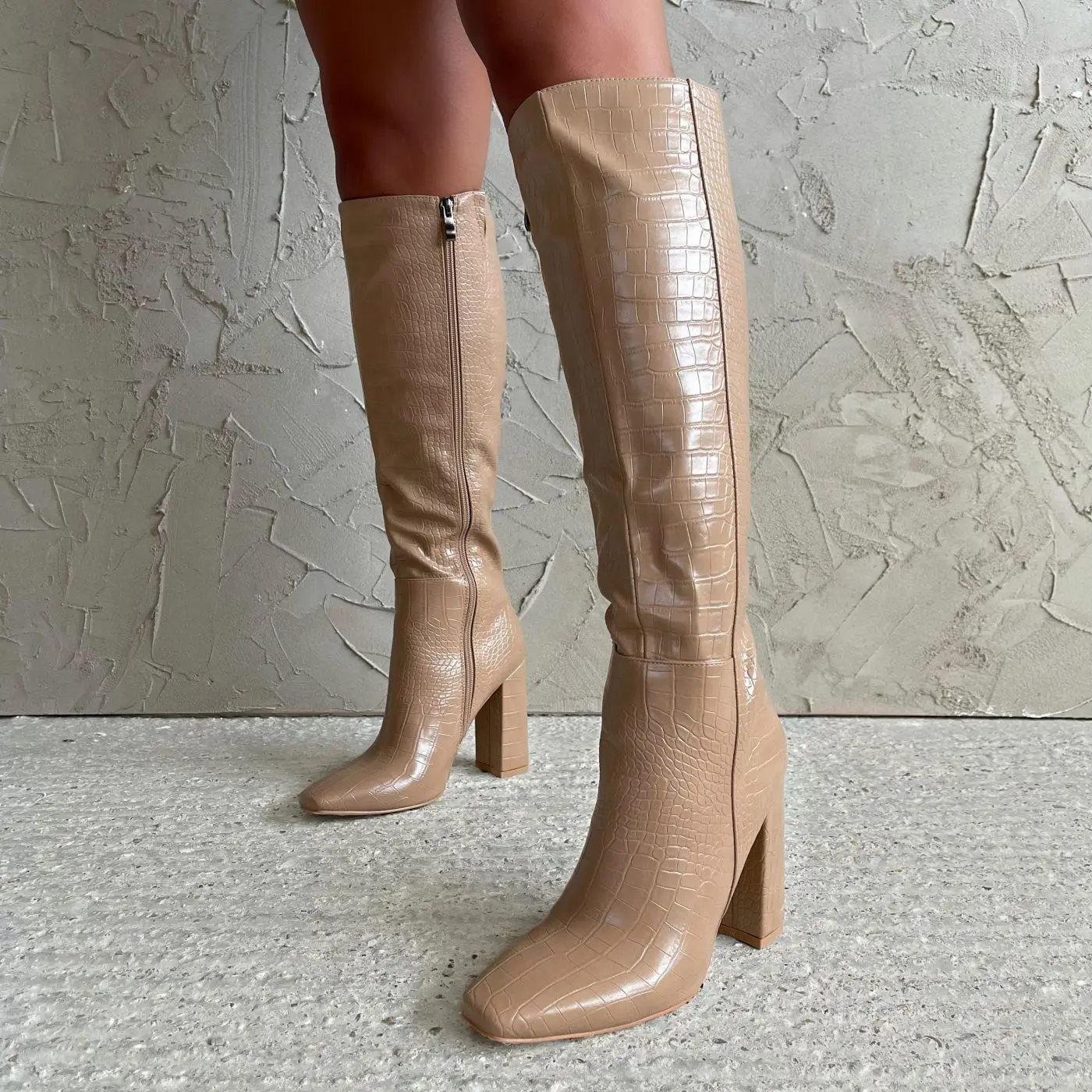 

Брендовая женская обувь, зимние сапоги, женские сапоги на молнии, привлекательные сапоги до бедра на высоком каблуке, модные привлекательны...