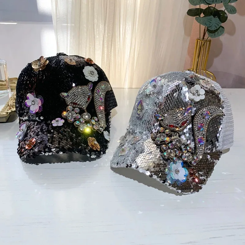 

ZHUOY Baseball Cap Sequin Flowers New Rhinestone Punk Ladies Fashion Exaggerated Outdoor Wild Hip-Hop Personality Girl Sun Hat