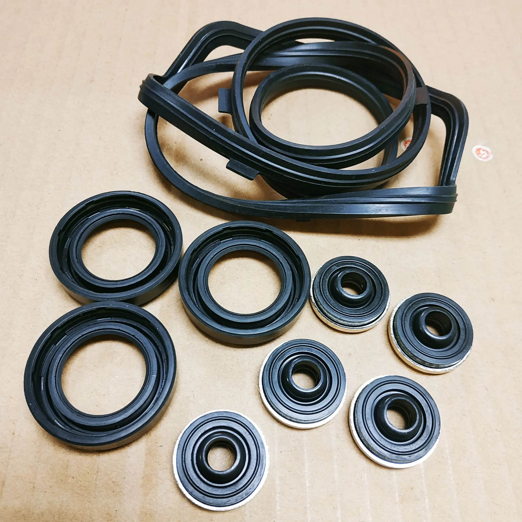 Комплект набивки крышки клапана с автоматическим датчиком OEM 12030-R70-A00 12030R70A00 |