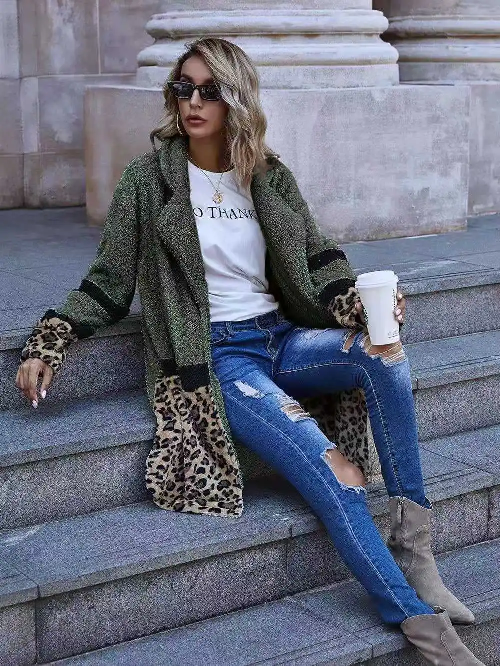 

2020 new autumn and winter jackets flocking fashion long plush jacket women