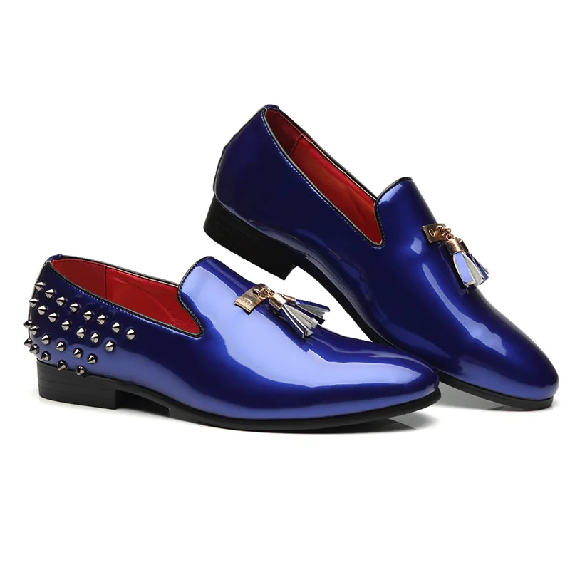 

Autumn new leather shoes men's Korean hairstylist fashion shoes men's personality rivet shoes tassel men's shoes men's shoes