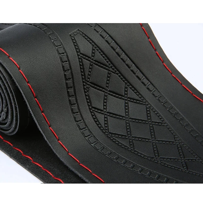 Кожаный чехол рулевого колеса автомобиля универсальный нескользящий на руль