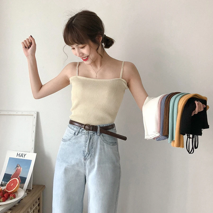 Летнее платье в Корейском стиле однотонное на бретелях с открытыми плечами