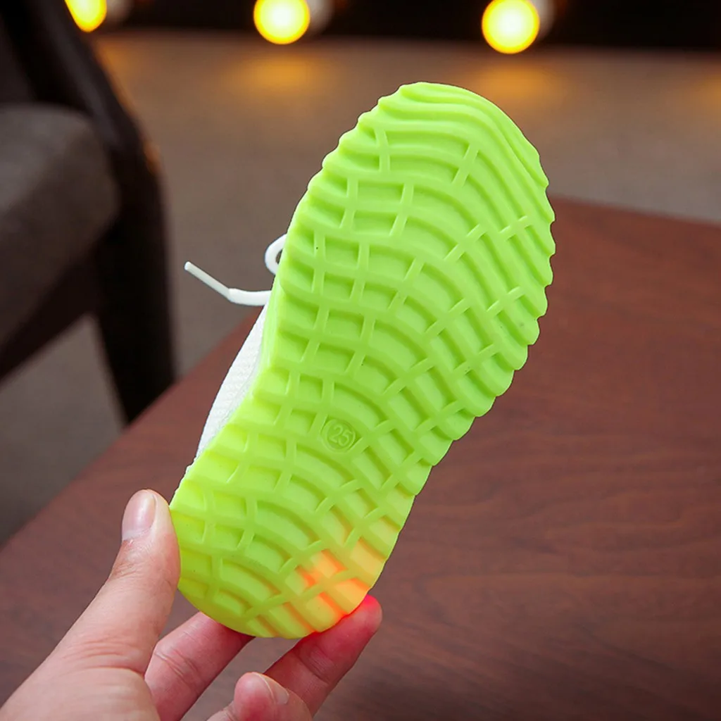 Новинка осени 2019 Модные дышащие детские кроссовки с буквенным принтом для