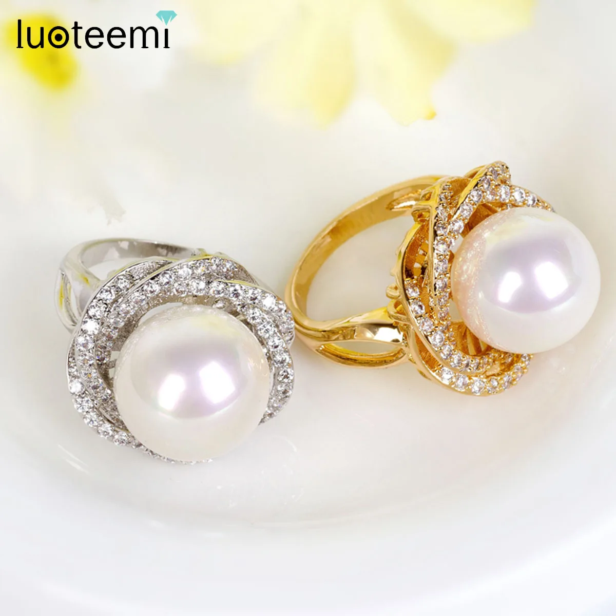 

LUOTEEMI Big White Imitation Pearls Gold Silver Color Women Rings Wedding Bridals Finger Accessories 2021 New Fashion Jewelry