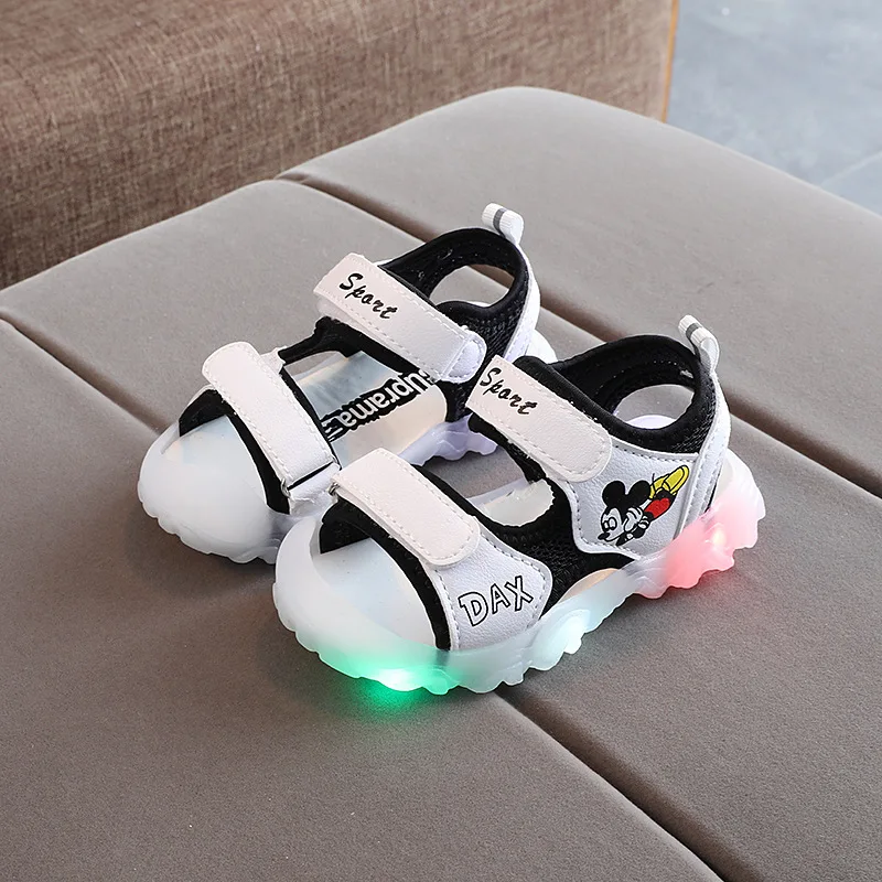 

Lovely Disney Micky Children Shoes Hot Sales Breathable Baby Girls Boys Shoes With Lighted CUte Kids Sandals Sneakers