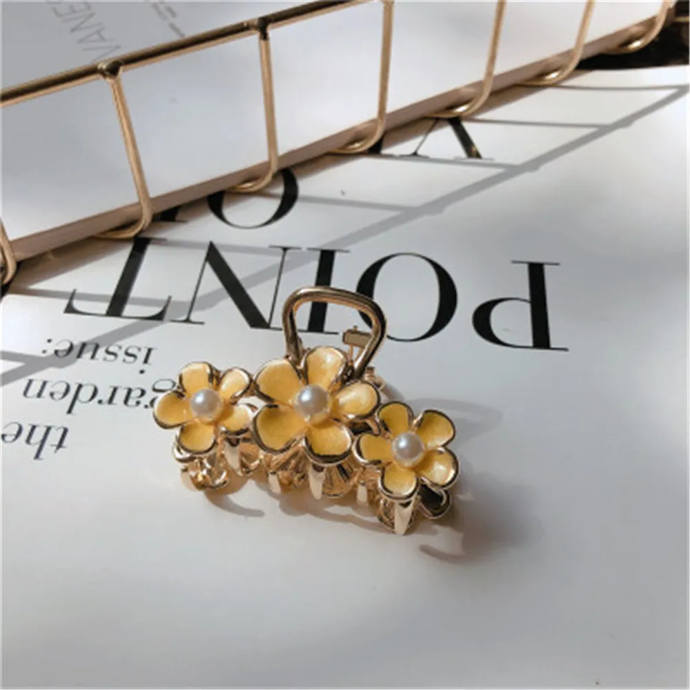 

1Pc Korea fashion Big Hair Claws Women Hollow Geometric Hair Claw Metal Colorful Flower Hair Crab Barrettes Hair Jewelry Accesso