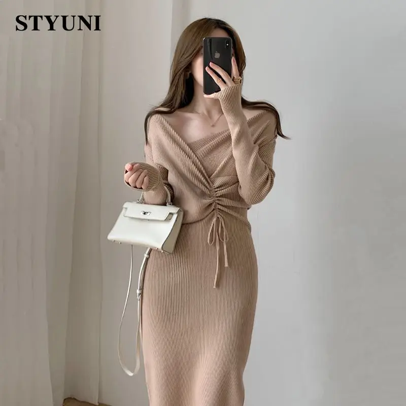 

Drawstring V-neck knitted dress for fall/winter 2021 new Korean fashion irregular mid-length slim bottoming dress for women