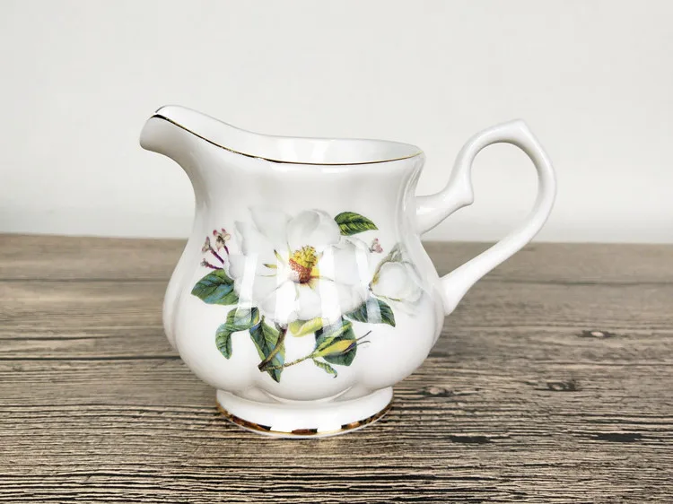 

Bone China Milk Cup Fashion Europe Coffee Accessories Milk Jug Household Ceramic Utensils Jar Fashion Service Pot Tea Pitcher