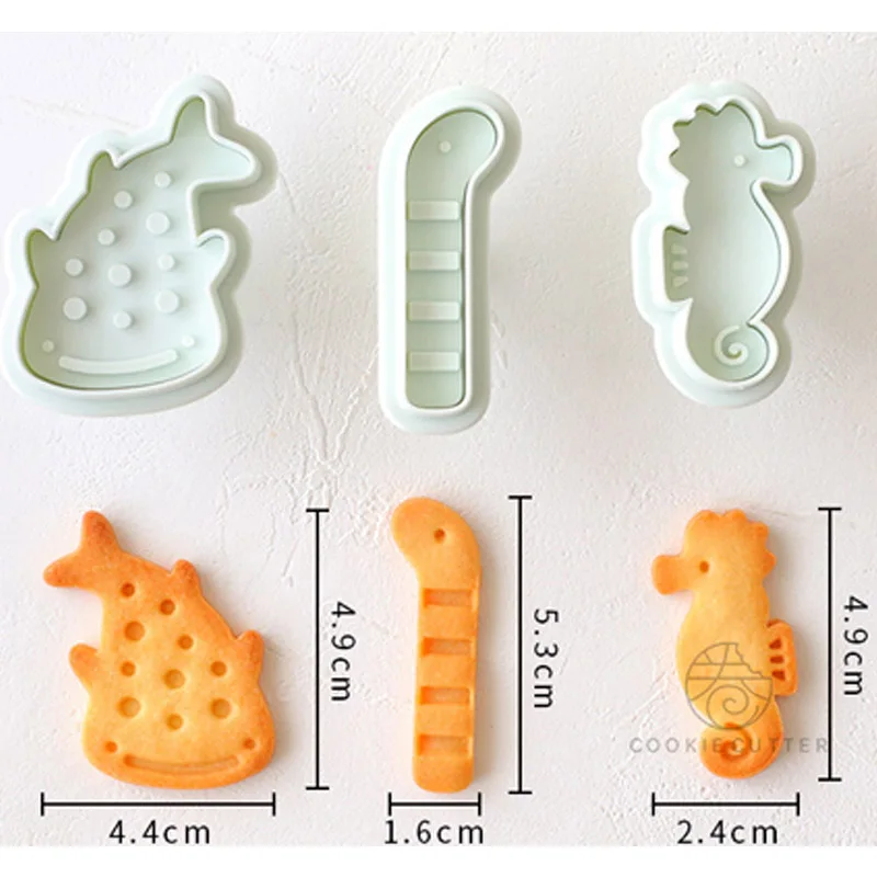 

3Pcs Set Cartoon Ocean Series Cookie Mould,Octopus, Seahorse, Whale,Household Hand Push-type Plastic Fondant Biscuit Cutter Mold