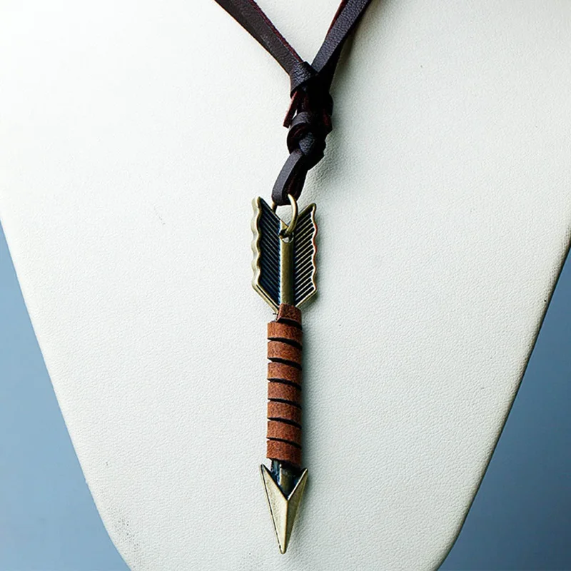 

Adjustable Original Sweater Chain Personalized European And American Style Leather Rope Feather Arrow Pendant Necklace