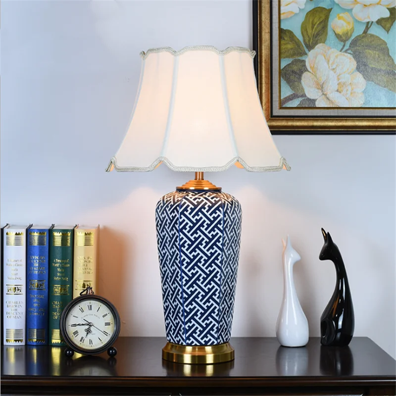 Роскошная сине белая керамическая тканевая настольная лампа в американском