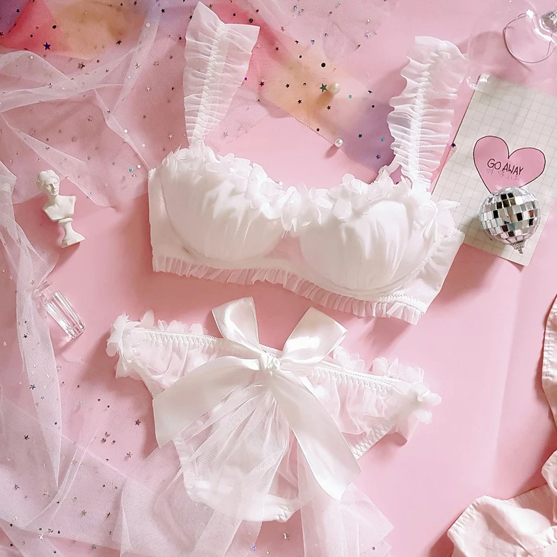 

Young Girl Japanese Cute Lolita Wedding Lace Bra & Brief Sets Women's Ruffle Push Up Underwire Underwear Set Bra and Panty Set