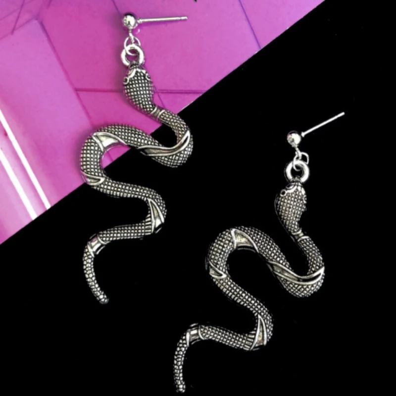 

New Korean Fashion Earrings Trendy 2020 Women Jewelry Personality Retro Silver Punk Dangle Snake Earrings Ear Clip Stud Earring