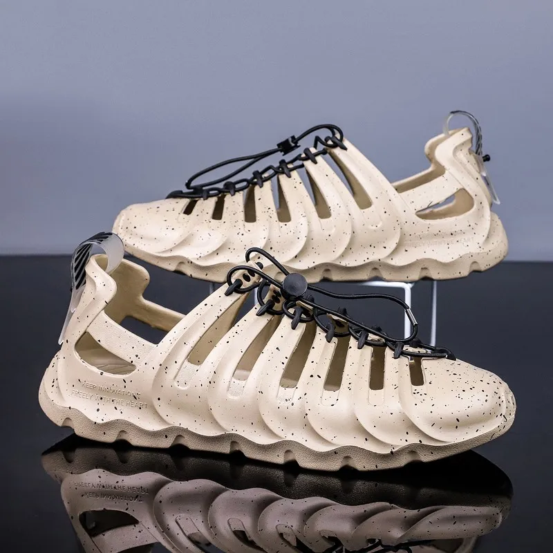 

2020 Men Summer Jelly Sandals Lightweight Massage Camouflage Flip Flops Beach Shoes Gladiator Garden Clogs Rubber Bottom