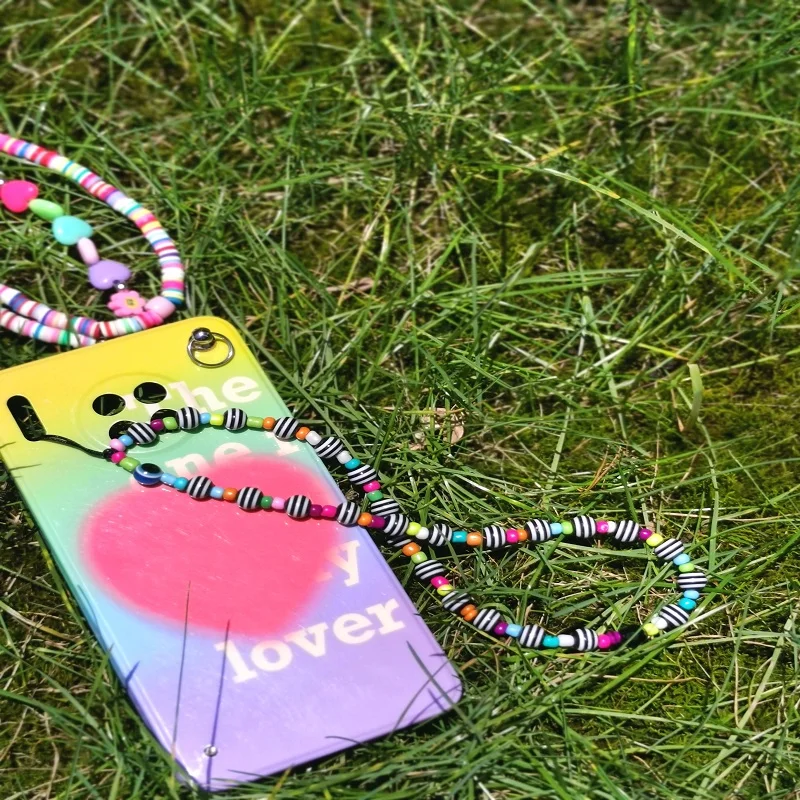 

2021 Summer Colorful Acrylic Bead Love Heart Mobile Phone Chain Strap Anti-Lost Handmade Multi-Use Lanyard For Women Jewelry