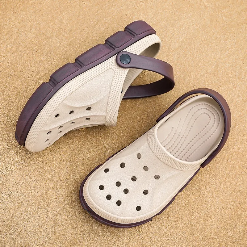 

2021 Men Sandals Casual Summer Light EVA Hole Shoes Clogs Lovers Home Garden Outdoor For Male Beach Flat Slippers