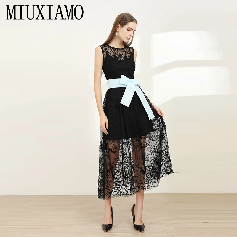 

MIUXIMAO High Quailty 2020 Sping Dress Luxurious Flower Embroidery Full Sleeve Elegant Black Long Dress Women vestidos With Belt