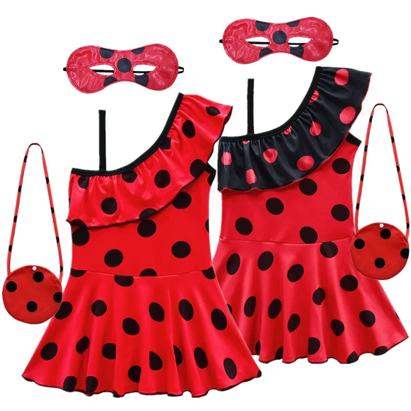 Летний купальный костюм для девочек в красный и черный горошек с косыми плечами