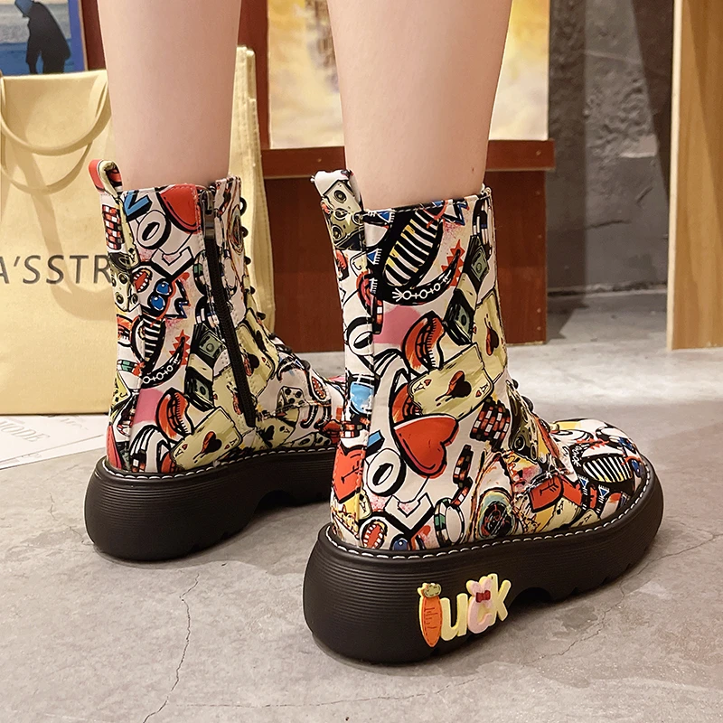 

Ankle Boots Women New Fashion Designer Cartoon Graffiti Ladies Martin Boots Thick Bottom Platform Botas Women Chaussure Femme