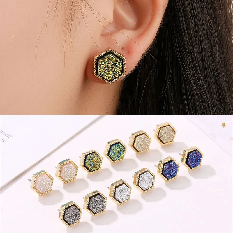 Матовые серьги в стиле панк цветные шестиугольные металлические гвоздики форме