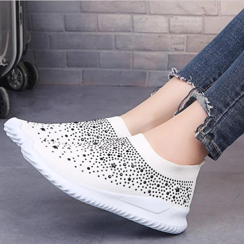 Unif/сникерсы на плоской подошве Модные шикарные кроссовки со стразами