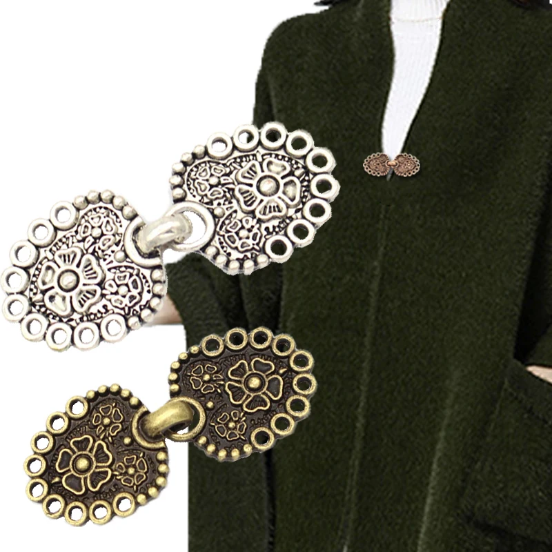 

Women's Cardigan Clip Retro Sweater Blouse Shawl Clips Shirt Collar Flower Pattern Duck Clip Clasps Scarf Clasp