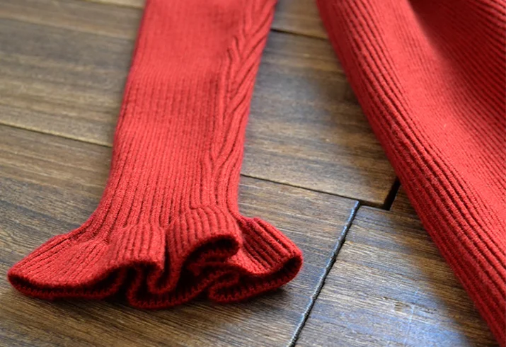 Милое трикотажное платье для маленьких девочек рождественское красное до колена