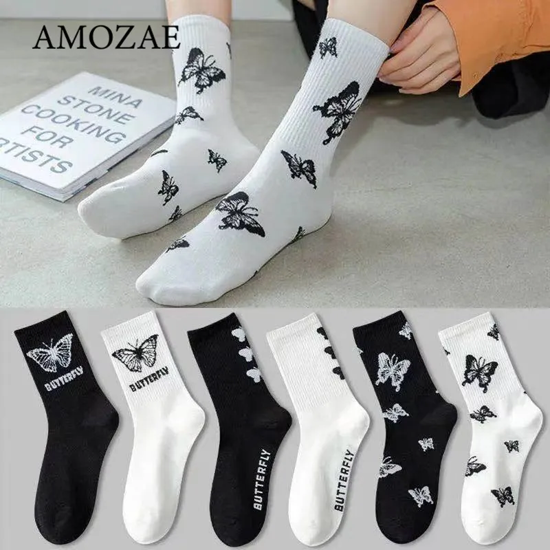 

1 Pair Cartoon Butterfly Socks Woman Cute Bow Print White Black Calcetines Kawaii Girls Funny Fall Harajuku Fashion High Quality