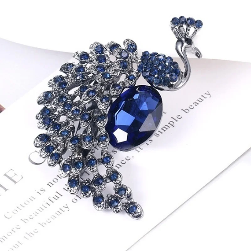 

Exquisite Blue Crystal Zircon Peacock Brooch Charm Ladies Luxury Exquisite Banquet Dress Clothing Brooch Jewelry Gifts