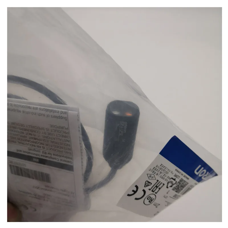 

OMRON E3FA-LP12 Photoelectric Sensors