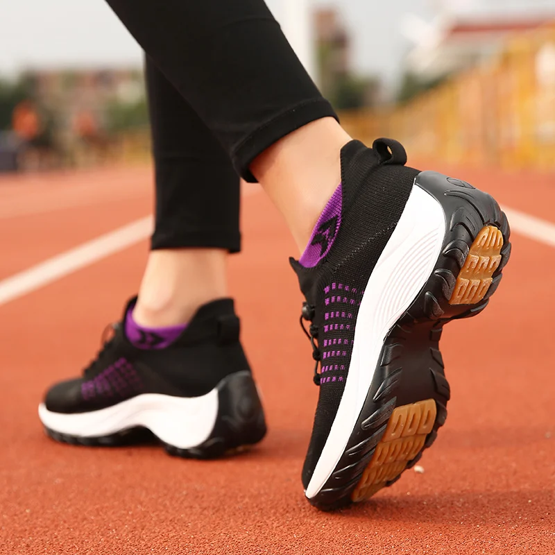 Женская обувь для бега на резиновой подошве нескользящие носки кроссовки с