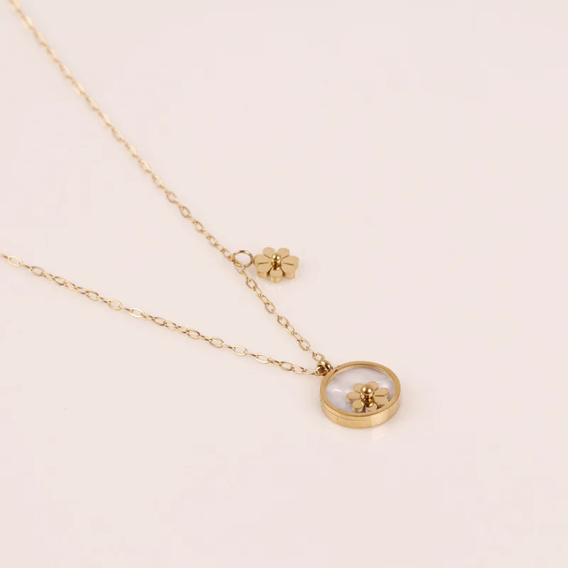 

TOSAKO Stainless Steel Pendant Sweater Chain Titanium Necklace Shell Flower 2021 Trend Jewelry