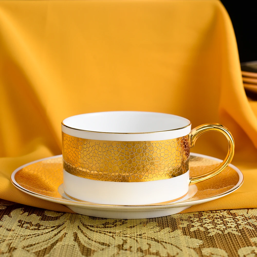 Juego de tazas de caf&eacute; de porcelana china, set de 15 piezas de cer&aacute;mica, juego de t&eacute; de la tarde, exquisito estilo europeo de oro en relieve-5