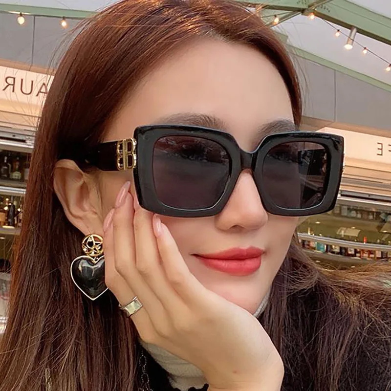 

LONSY Fashion Oversized Square Sunglasses Women Brand Designer Retro Sunglass Rectangle Sun Glasses Female UV400 Lens Eyewears