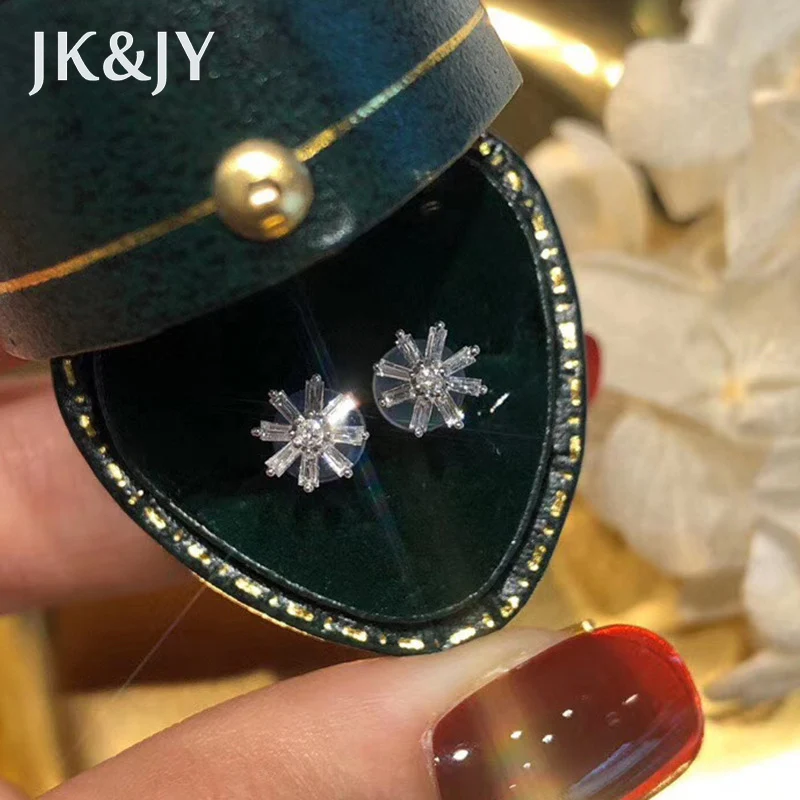 

Серьги из белого золота 100% пробы с натуральными бриллиантами от JK & JY