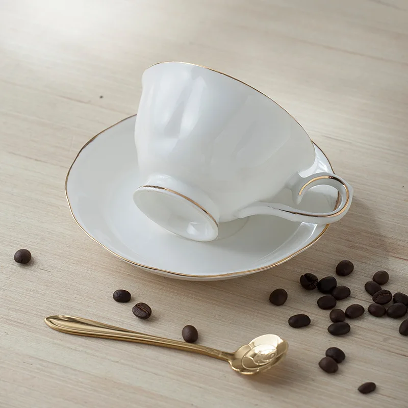 Фарфоровая посуда для напитков в европейском стиле фарфоровая цвета слоновой