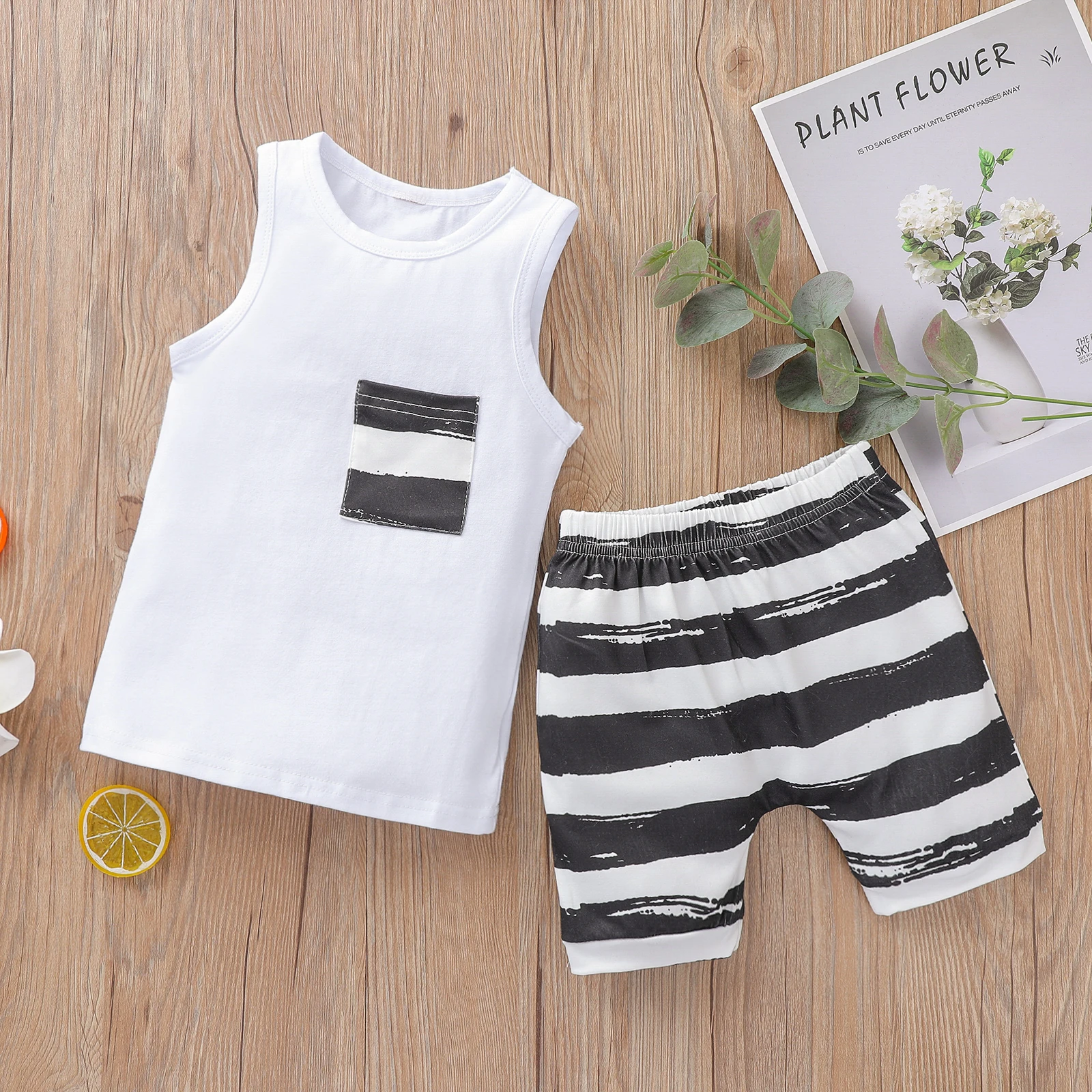 

2021 Boy\u2019s Vest and Shorts Suit Fashion Casual Pocket Tops and Stripe Short Pants/Solid Color Tops and Printed Short Pants