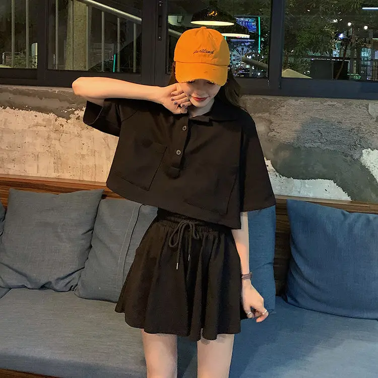 

Summer 2 Piece Set Korean Soild Color Short-sleeved Tooling Polo Collar Short-sleeved Top Pleated Hakama Streetwear Women Suit