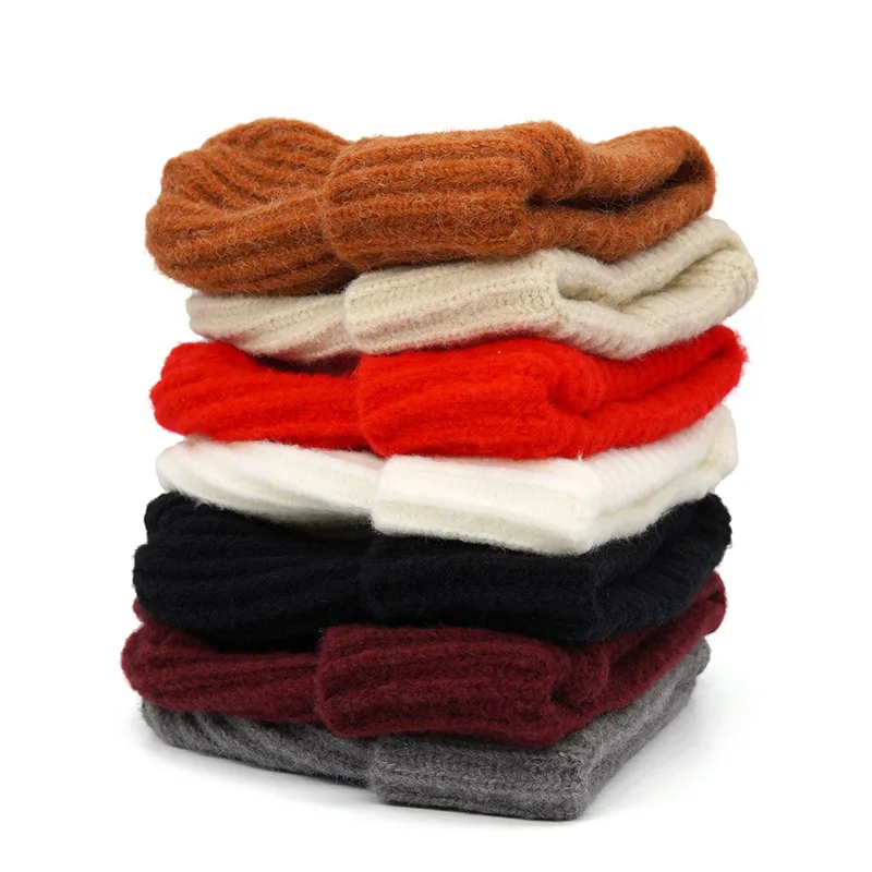 2021 черные красные однотонные зимние шапки для женщин и мужчин облегающие вязаная