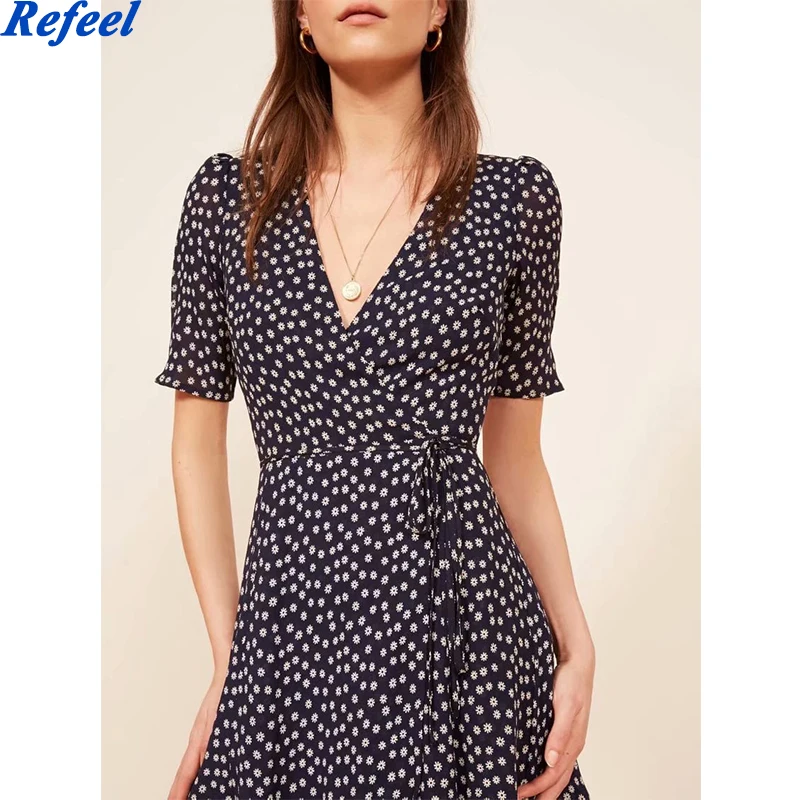 

Женское винтажное платье с запахом, темно-синее платье с цветочным принтом и V-образным вырезом, платье в стиле ретро с коротким рукавом