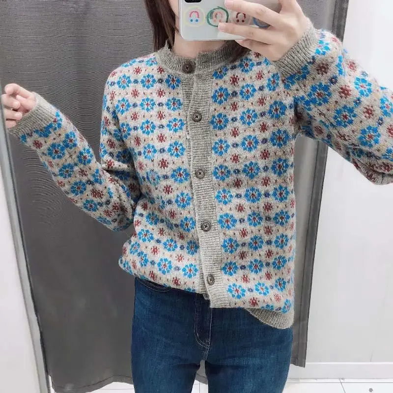 Женский вязаный кардиган с длинным рукавом винтажный свитер цветочным принтом в