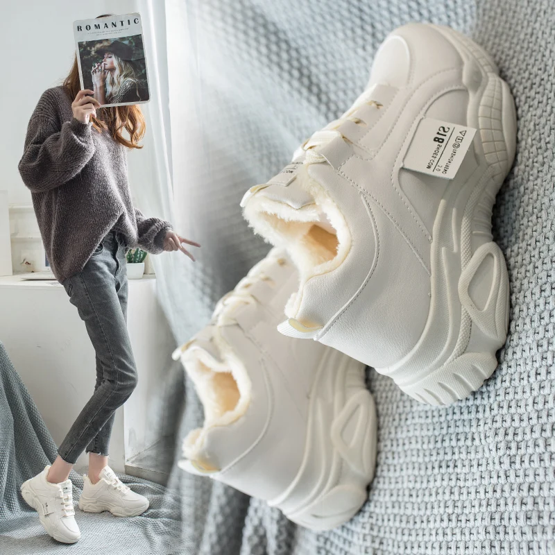 Женские кроссовки зимние Кожаные водонепроницаемые ботинки увеличивающие рост