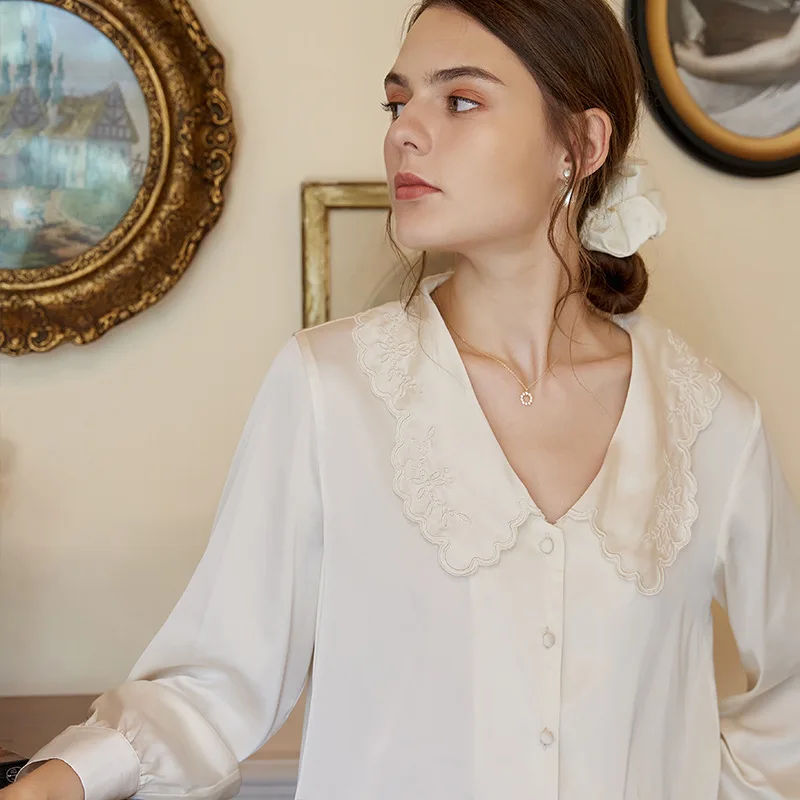 

Fashion Pajamas Women Autumn Sleepwear Long sleeve White Satin Pajama set Minimalist design