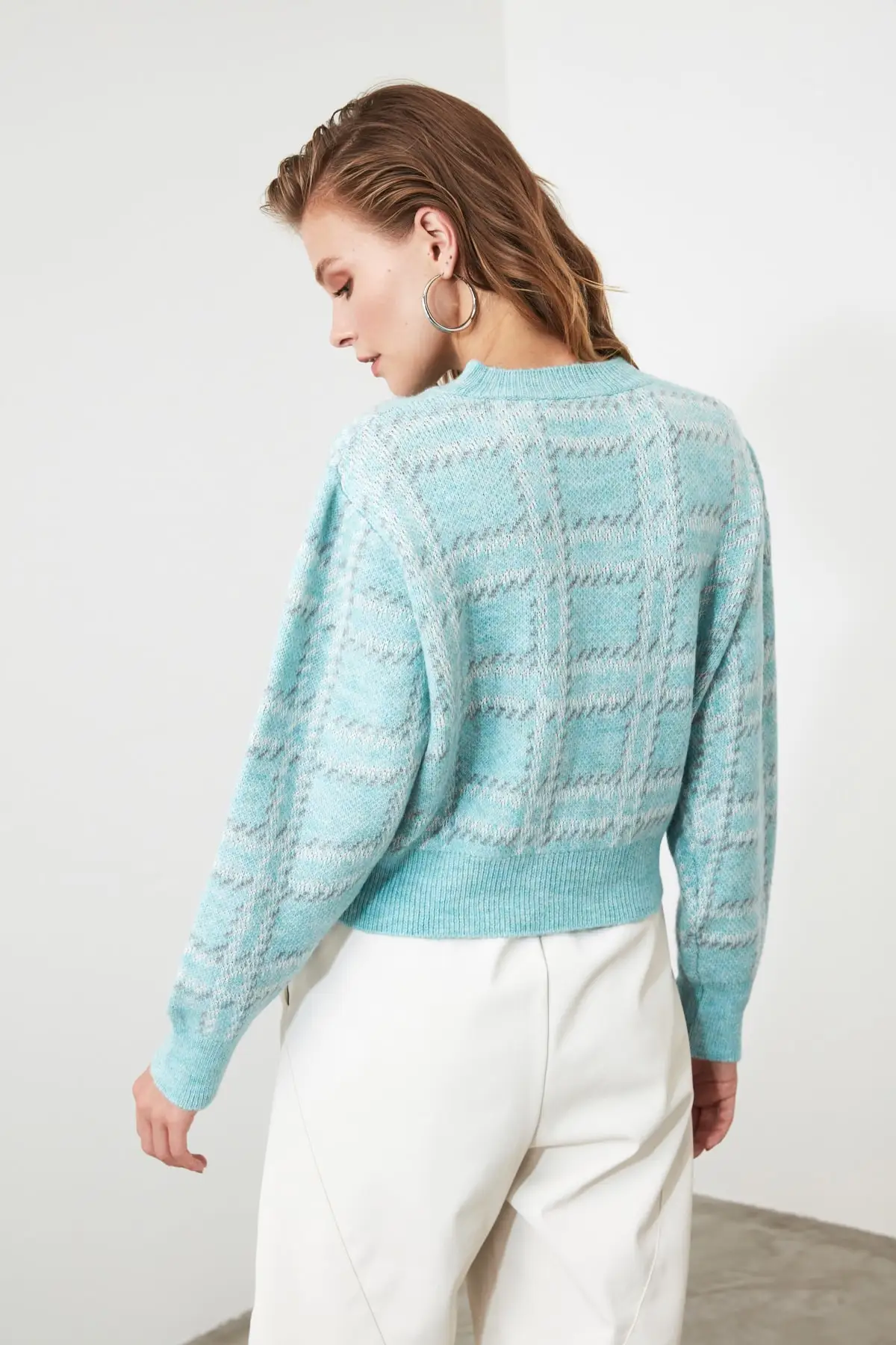 

Trendyol Grid Pattern Knitwear Sweater TWOAW21KZ0017