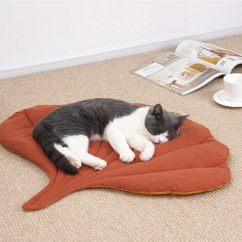 

Leaf Shape Cat Bed Soft Dog Mat Bite Resistance Soft Pet Pad Machine Washable Mattress Small Dogs and Cats Kennel Pad
