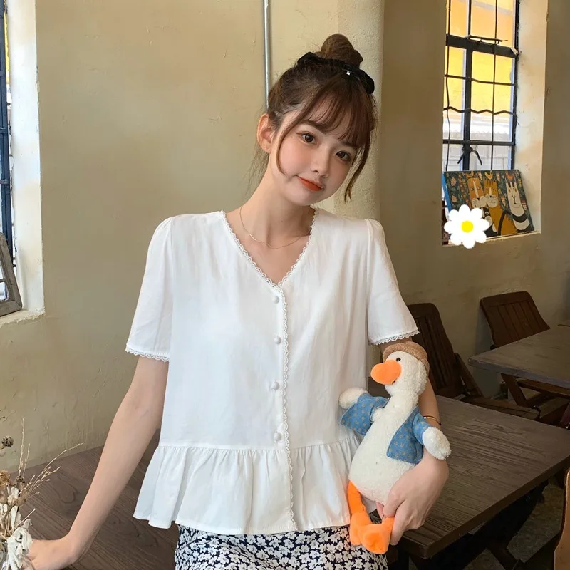 

French Retro Y2k Lace Puffs Sleeve Shirt Women's Summer 2021 Sweet V-neck Single Breasted Fashion Slim Solid Crop Tops